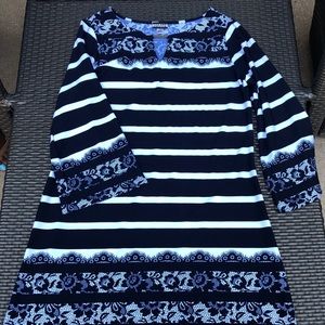 👛Hanni Mid Wide Sleeve Navy and White Dress